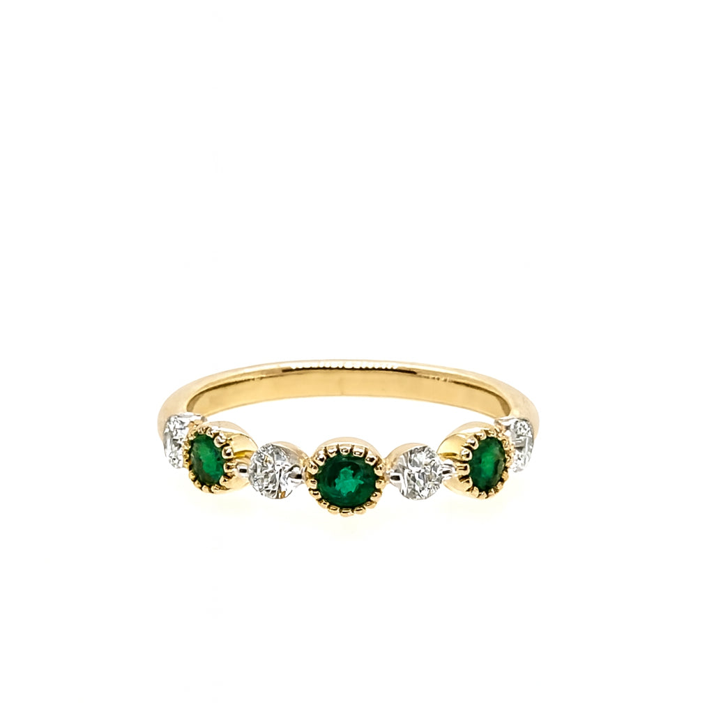 14K Yellow Gold Diamond and Emerald Round Shape Ring (0.36 ct)
