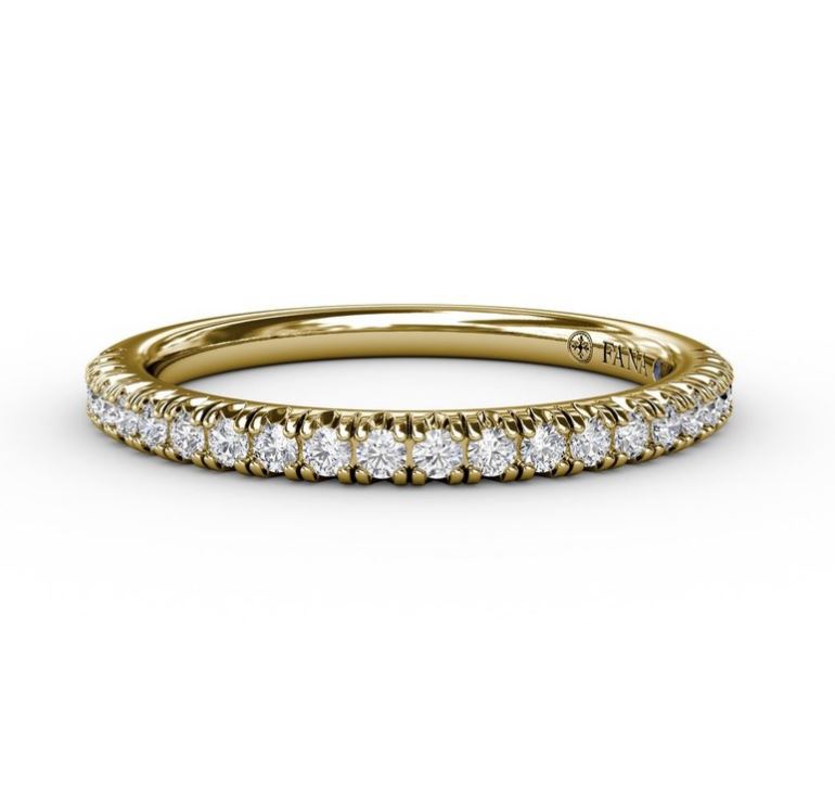 Modern Pave 14K Yellow Gold Wedding Band with 0.28 ct Natural Diamond