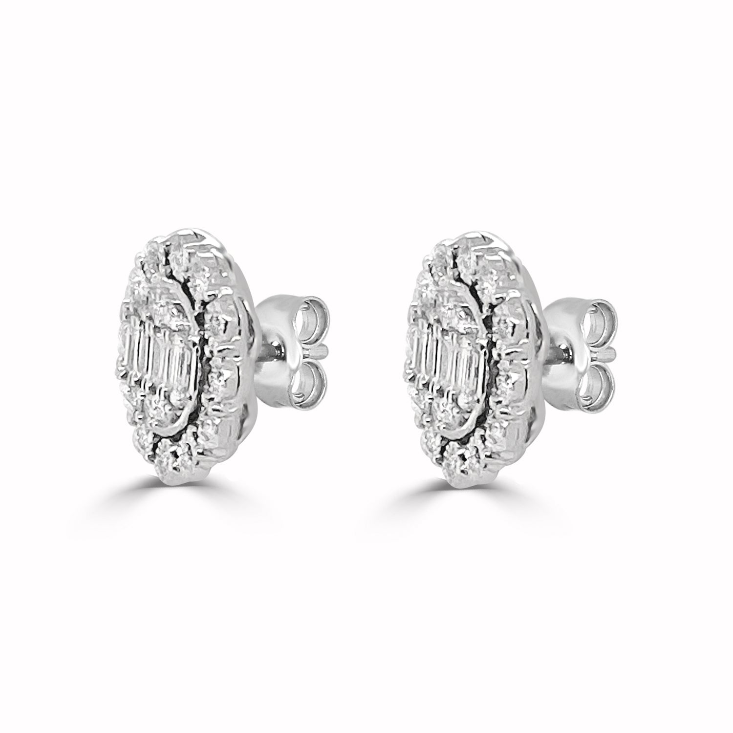 14 Karat White Gold Mosaic Round Stud Earrings with Halo featuring Natural Diamond 0.25 Carat
