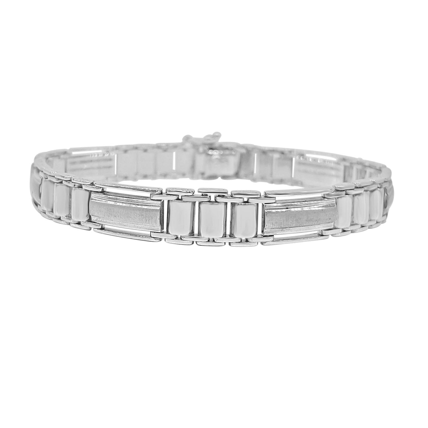 Stunning 14 Karat White Gold Bracelet