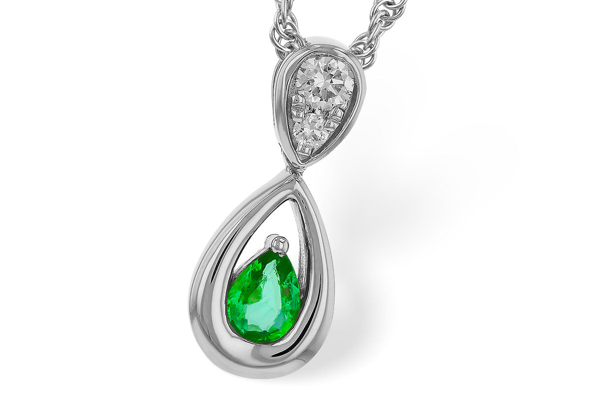 Elegant 14 Karat White Gold Necklace