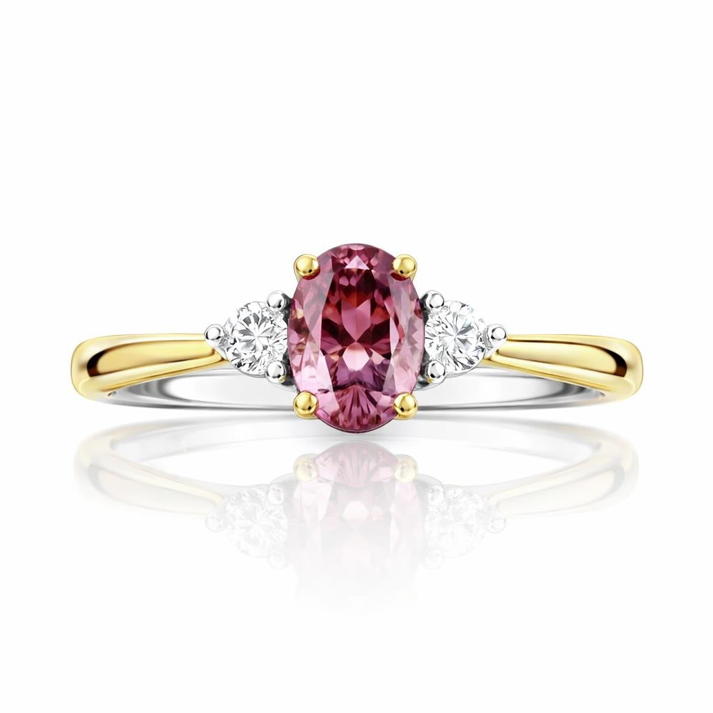 Elegant 10TT Ring with Pink Gemstone and Diamonds