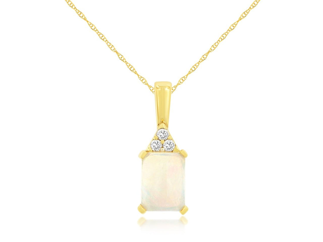 14 Karat Yellow Gold Oval Opal Necklace - 1.10 Carat