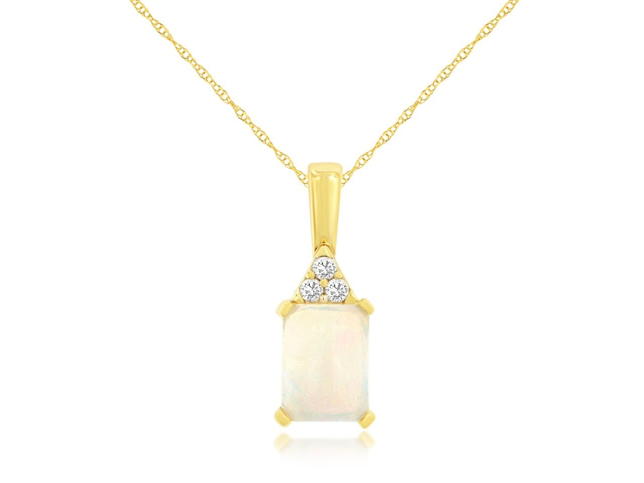 14 Karat Yellow Gold Oval Opal Necklace - 1.10 Carat