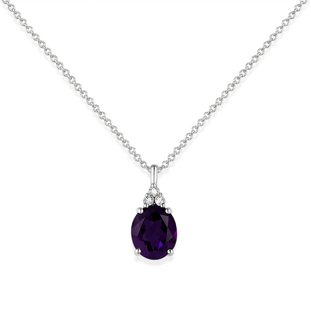 14 Karat White Gold Amethyst Oval Shape Necklace - 4.50 Carat