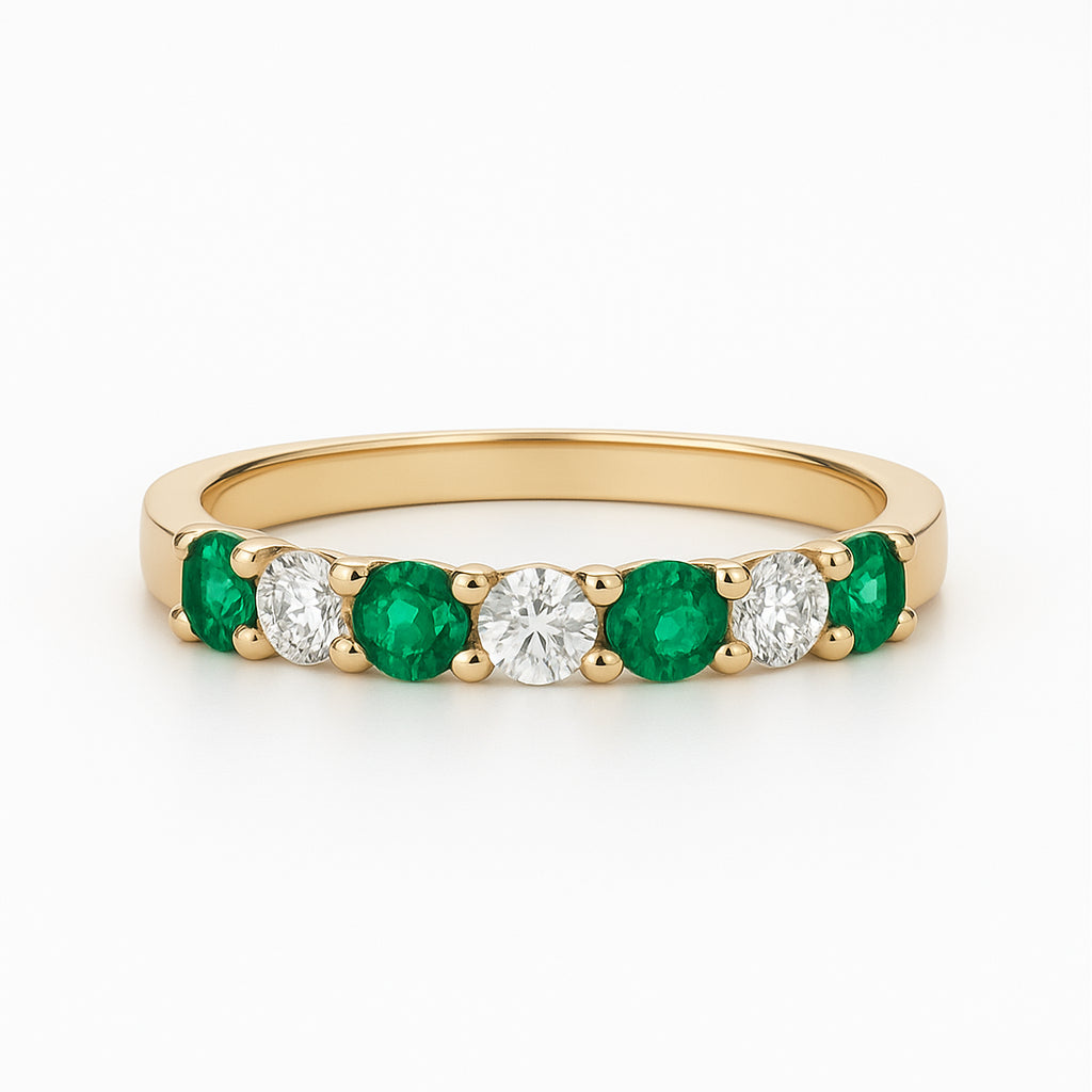 14K Yellow Gold Colombian Emerald and Diamond Ring, 0.25 ct Round Shape