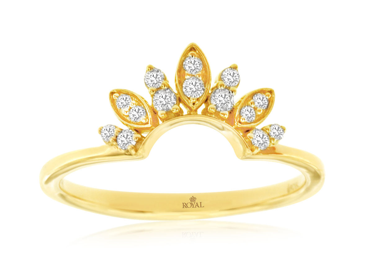 Curved 14 Karat Yellow Gold Ring with Natural Round Diamond 0.16 Carats