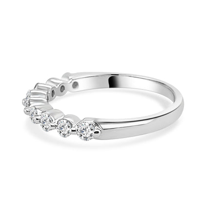 10K White Gold Round Natural Diamond Graduated Wedding Band (0.33 ct)