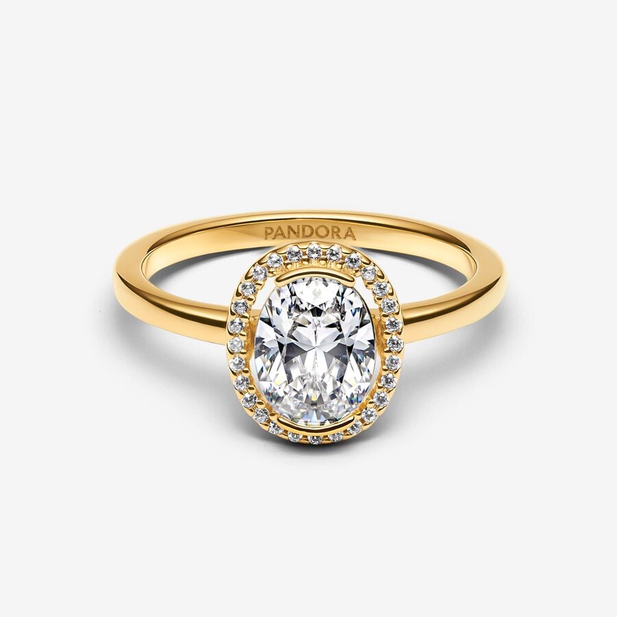 Oval Sparkling Halo Ring