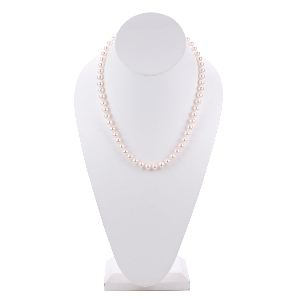 14 Karat White Gold Pearl Necklace - Elegant and Timeless