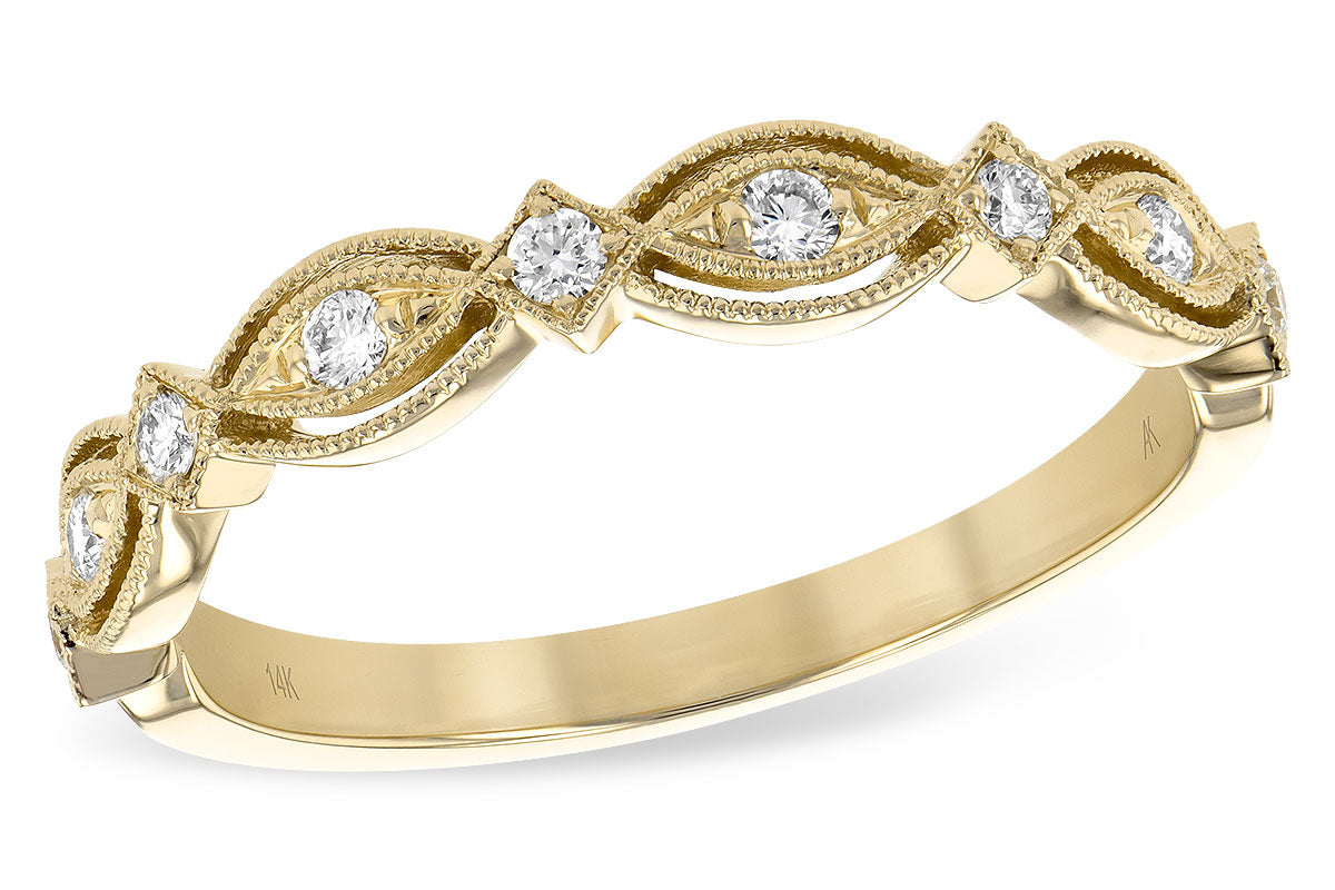 Scallop Design 14 Karat Yellow Gold Wedding Band with Natural Diamond - 0.15 Carat