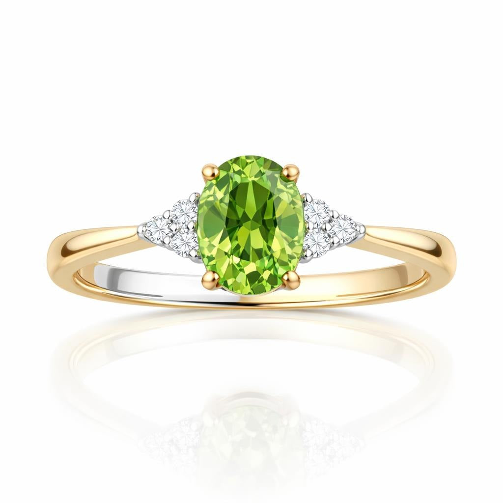 Elegant 10TT Ring with Green Gemstone