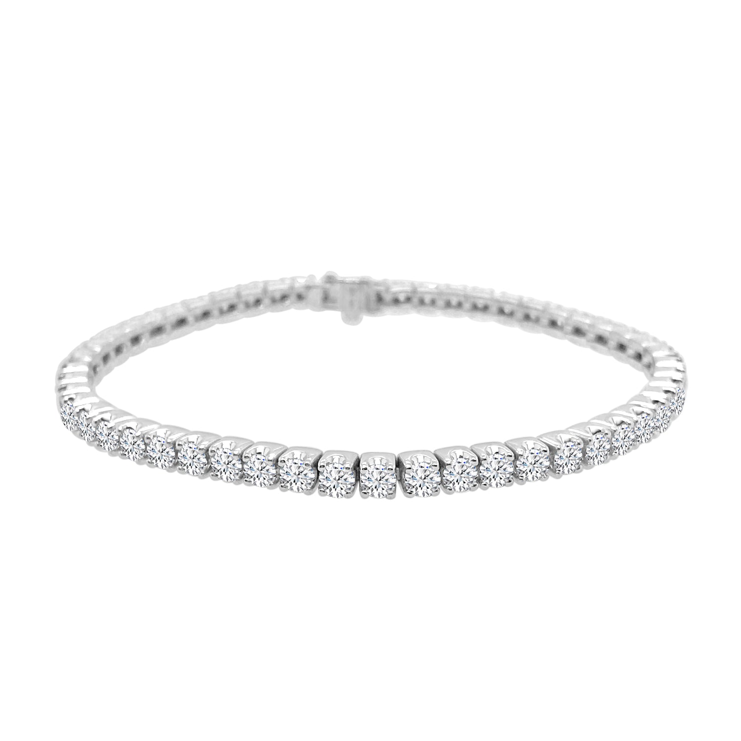 Exquisite 14 Karat White Gold Diamond Bracelet - 5.97 Carats
