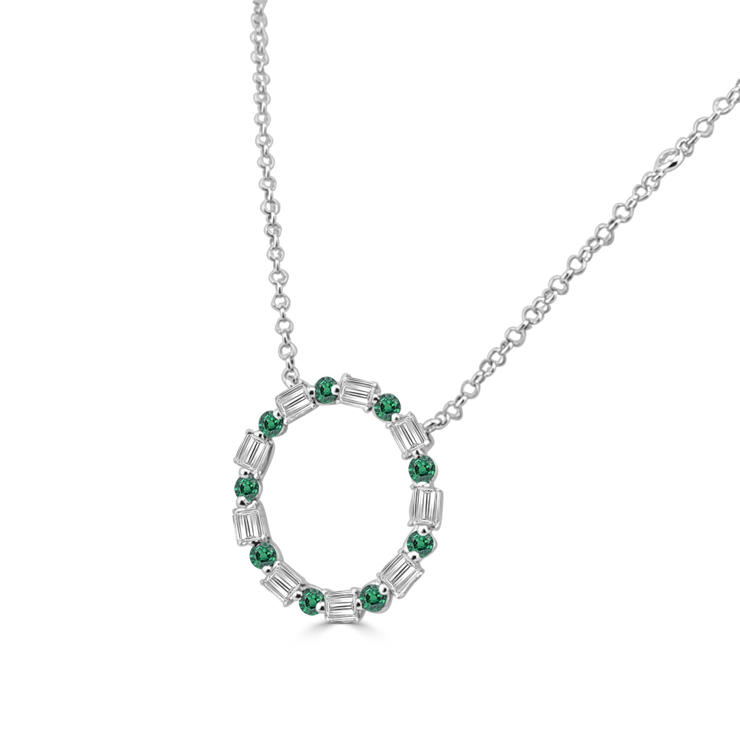 Emerald 0.641 ct Necklace in 14 Karat Yellow Gold
