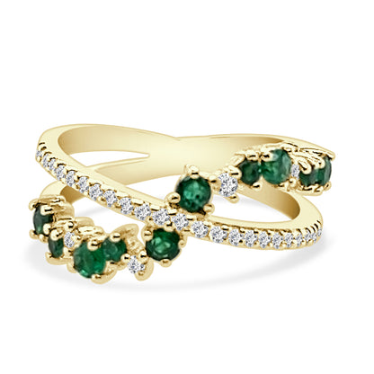 Criss-Cross Diamond and Emerald Round Shape Ring in 14 Karat Yellow Gold - 0.70 Carats