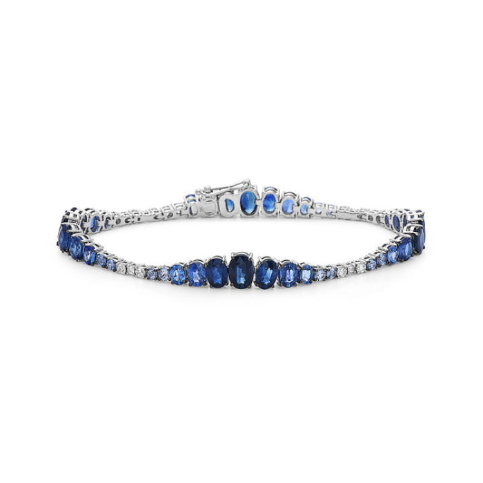 Stunning 14 Karat White Gold Bracelet with 14.46 Carat Blue Sapphire