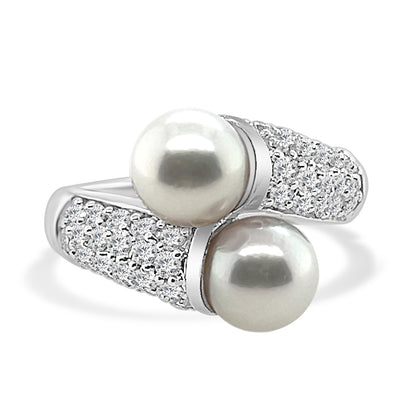 14 Karat White Gold Diamond and Pearl Ring with Exquisite Pearl Centerpiece