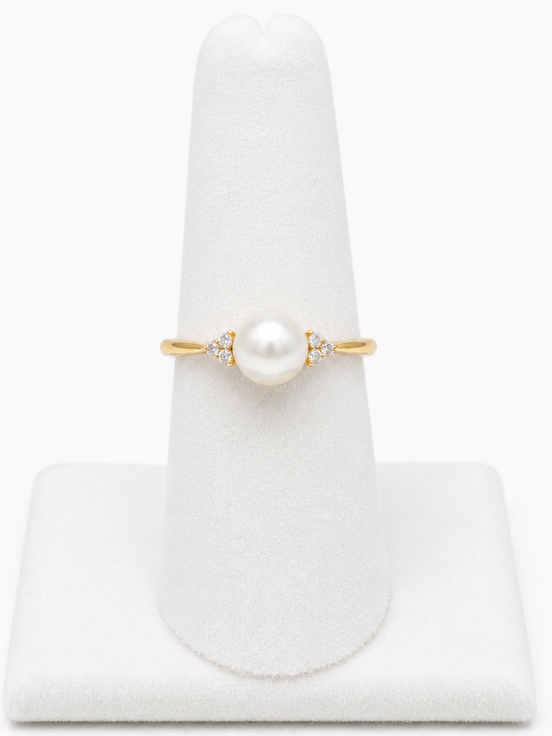 10K Yellow Gold Pearl Ring with 6mm Round Design